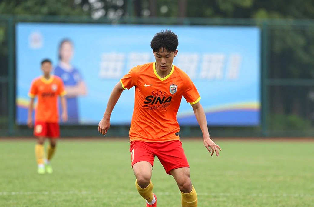 Đồng Nai thua Nam Định 0-4: 16 cầu thủ trên 30 tuổi và cái giá của một đội hình không còn chỗ cho tuổi trẻ