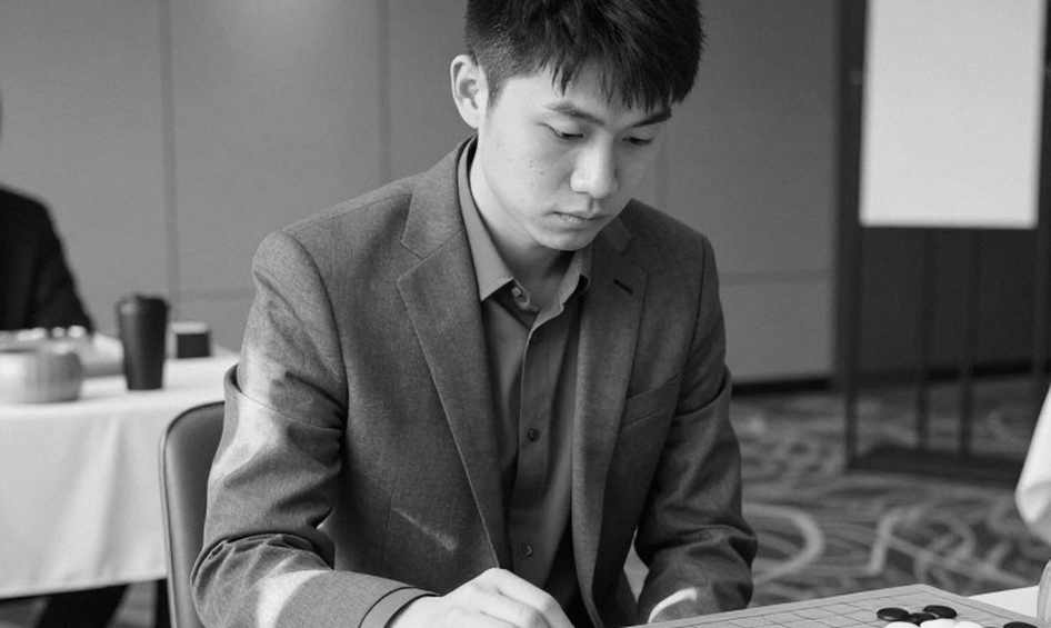 Món quà ngoại giao và lời tuyên bố thế hệ: Khi tờ ghi chép World Cup của Sindarov trở thành biểu tượng Món quà ngoại giao và lời tuyên bố thế hệ: Khi tờ ghi chép World Cup của Sindarov trở thành biểu tượng