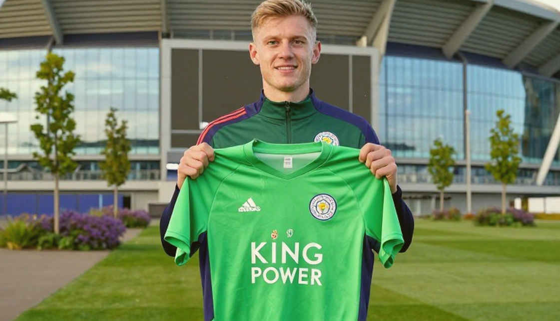Ouédraogo gục ngã giữa cơn bão chuyển giao: cú sốc đầu tiên Klopp phải nuốt trọn trước ngày công bố đội hình tuyển Đức Ouédraogo gục ngã giữa cơn bão chuyển giao: cú sốc đầu tiên Klopp phải nuốt trọn trước ngày công bố đội hình tuyển Đức