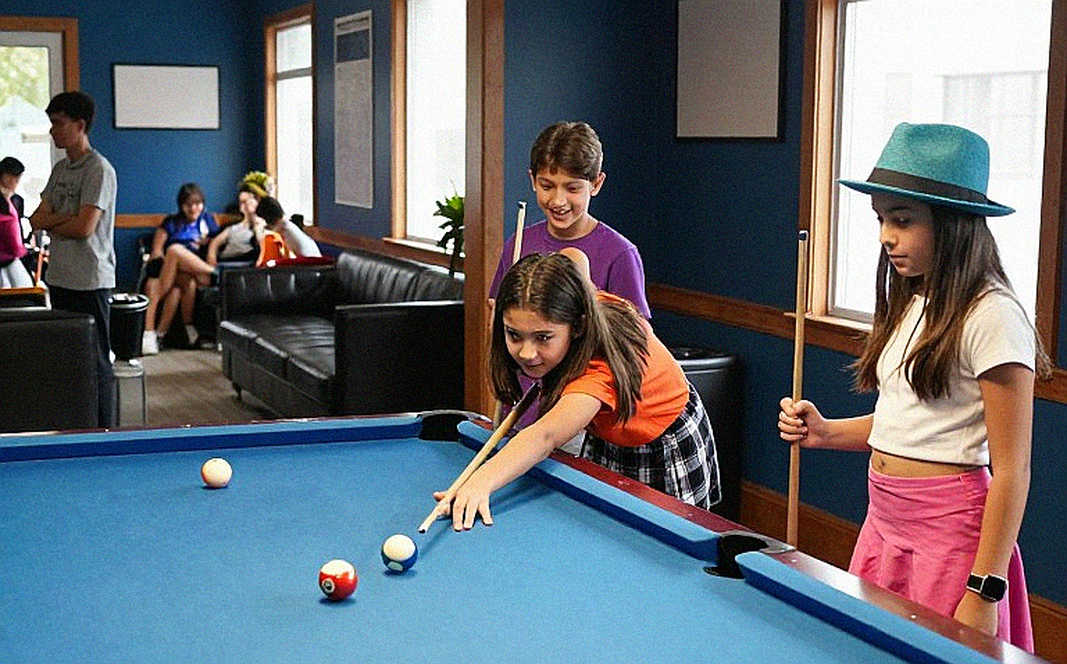 Cú phá khô và vùng trống Yapp không đo được: bên trong chung kết đôi nam nữ bi-a 9-ball ở Phú Thọ