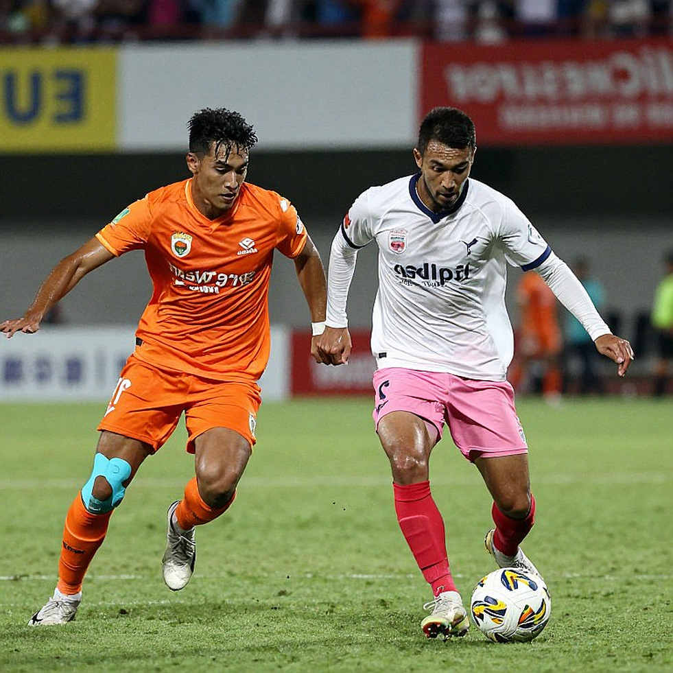 Arsenal Tracking Ngumoha, Rayan and the £130m Clause: The Selling Side Holds the Leverage