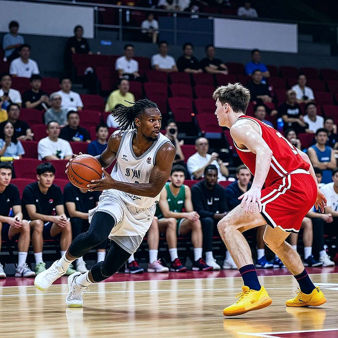Kai Sotto bùng nổ ở FIBA, nhưng xin lỗi, không có 'Heat' nào trong tương lai gần