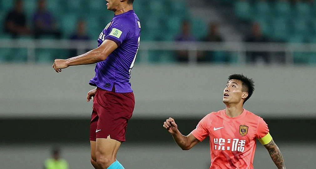 PSV vs Shakhtar: How a Suspension Forced Peter Bosz to Rewrite His Defence PSV vs Shakhtar: How a Suspension Forced Peter Bosz to Rewrite His Defence